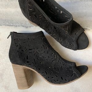 Anthropologie | Morena Gabbrielli Floral Shooties